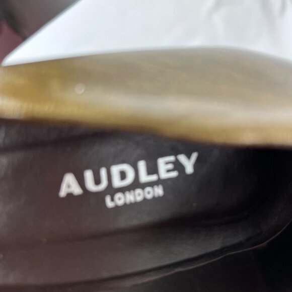 Elegant Brown Leather Heels - Picture 4 of 8